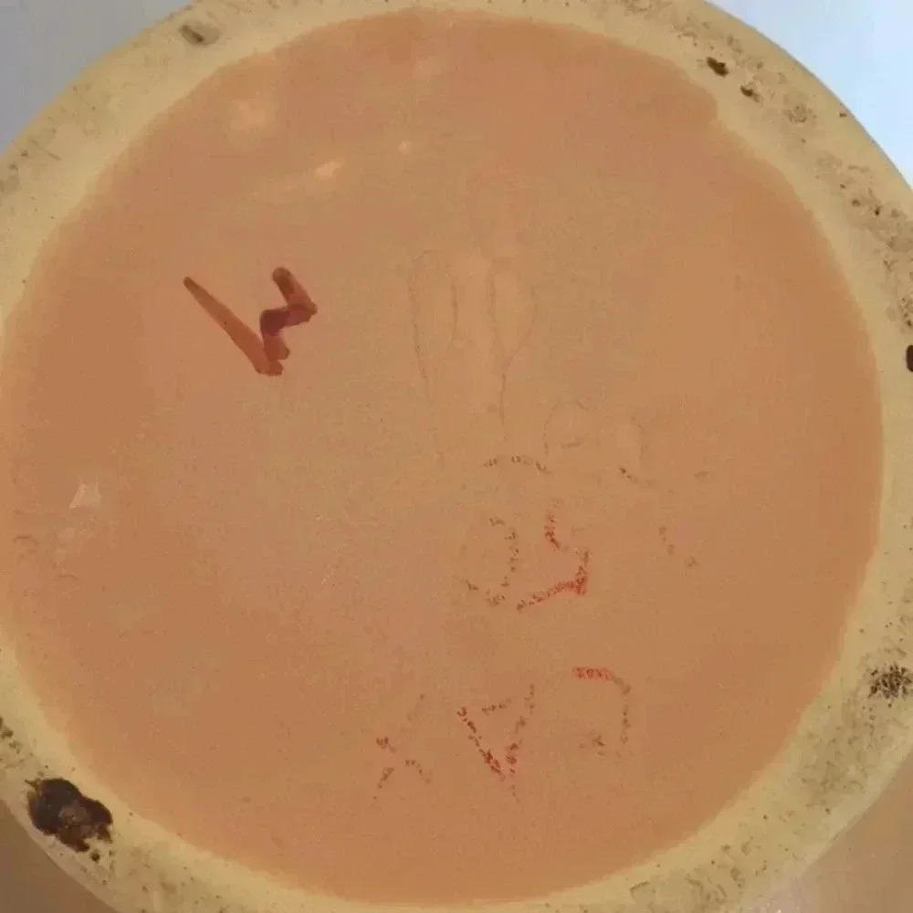 Vintage pair of Weller dogwood vases - Picture 8 of 9